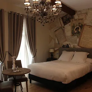 https://chambre-dhotes-les-varietes.fr-provencehotel.com
